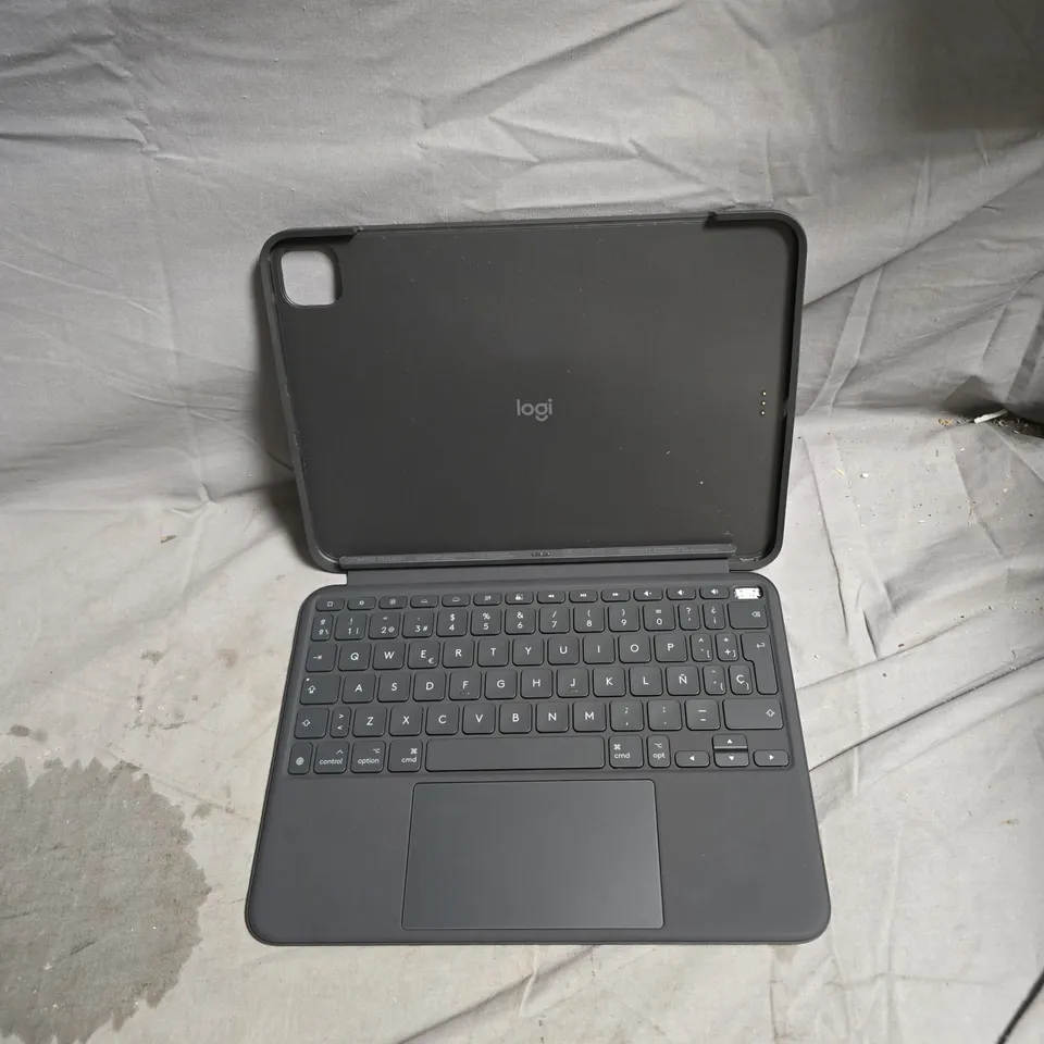 5 X LOGITECH COMBO TOUCH KEYBOARD CASE FOR IPAD. NON UK PRODUCT VERSIONS
