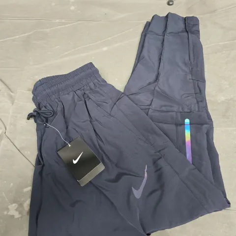 NIKE NAVY BLUE TRACK PANTS SIZE M
