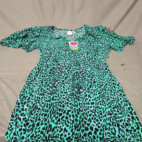 SCAMP AND DUDE ANGEL SLEEVE MIDI TEA DRESS - SIZE 16