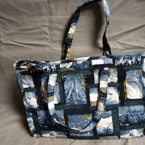 APPROXIMATELY 40 HAWAIIAN THEMED MAKE-UP/COSMETIC BAGS