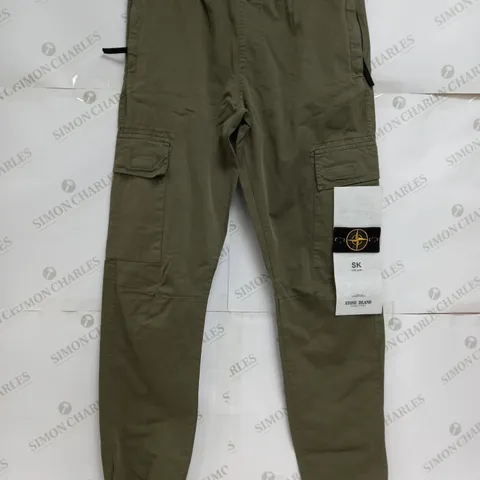 STONE ISLAND STONE DYED WASH CARGO PANTS IN SAGE - SIZE 32