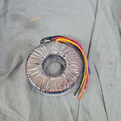 MULTICOMP PRO TRANSFORMER TI-69246-ME, 250VA – TOROIDAL WITH 2X15V OUTPUTS