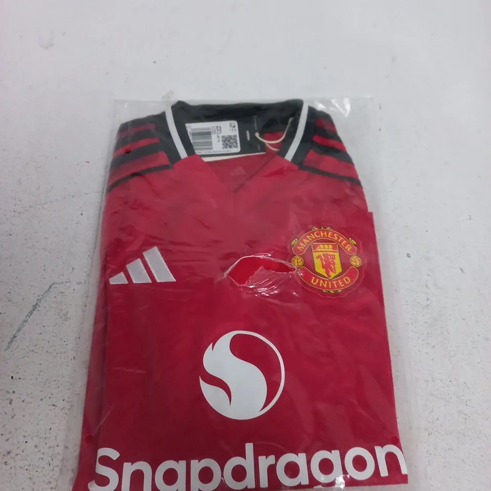MANCHESTER UNITED FOOTBALL JERSEY – SIZE 9/10 YRS
