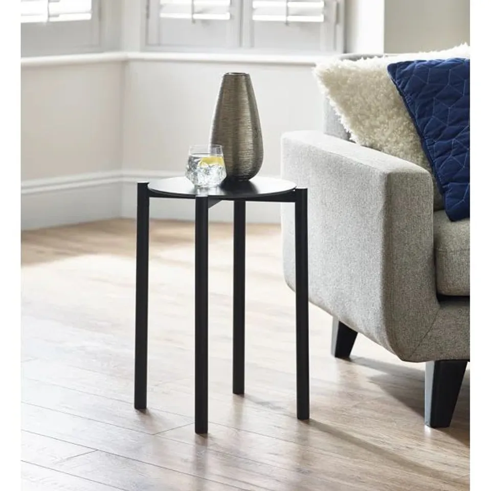 BOXED TONYA END TABLE