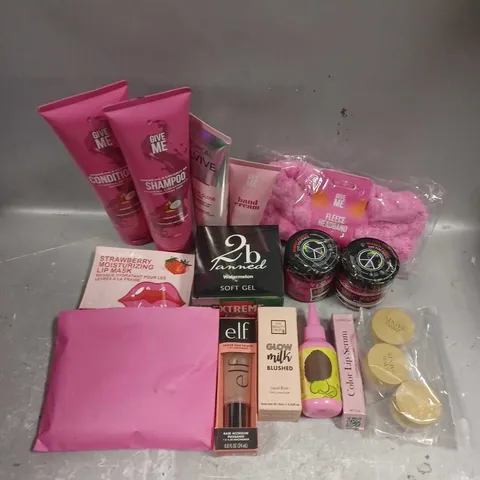 APPROXIMATELY 20 ASSORTED COSMETIC ITEMS TO INCLUDE - SLOW SUNDAY STRAWBERRY MOISTURIZING LIP MASK - MANIC PANIC HAIR DYE - ESTRID RAZER - ETC