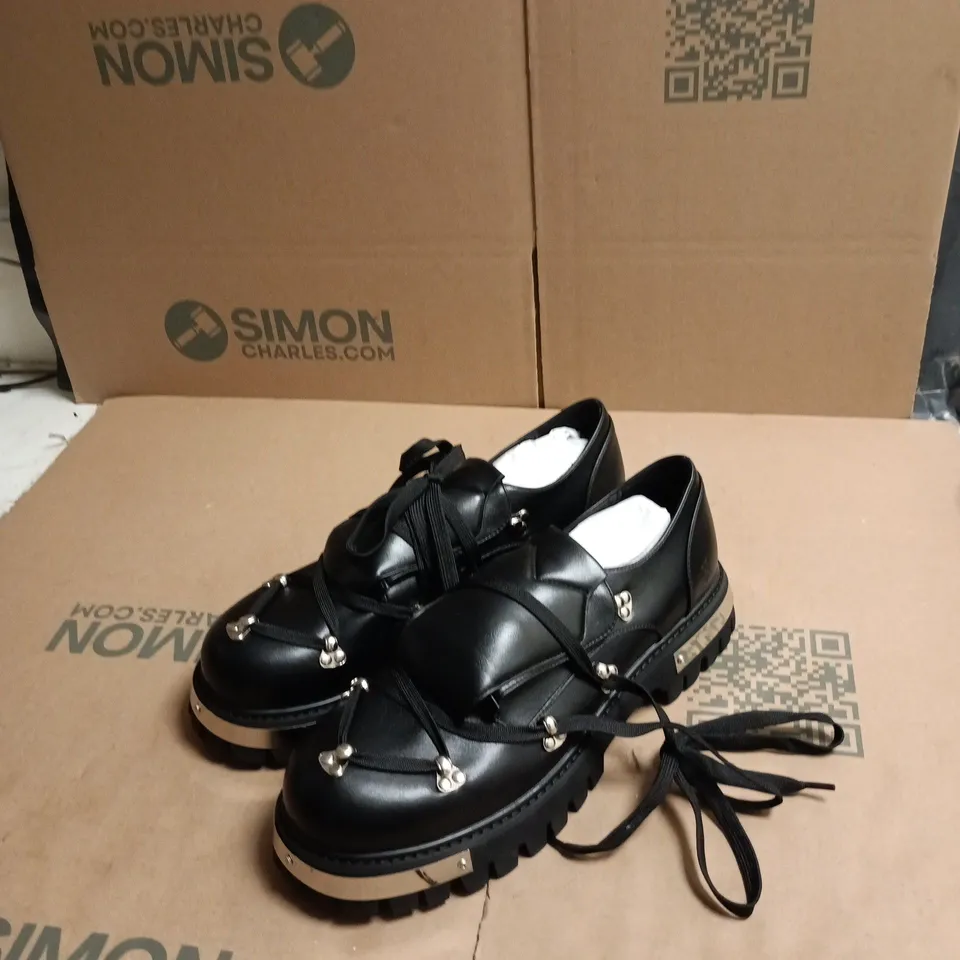 KOI HIDDEN IN SOLITUDE BLACK LEATHER PLATFORM SHOES, UK 12