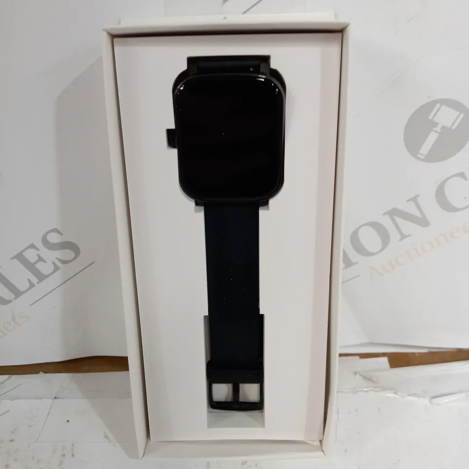 BOXED P42 FITNESS TRACKER WATCH 