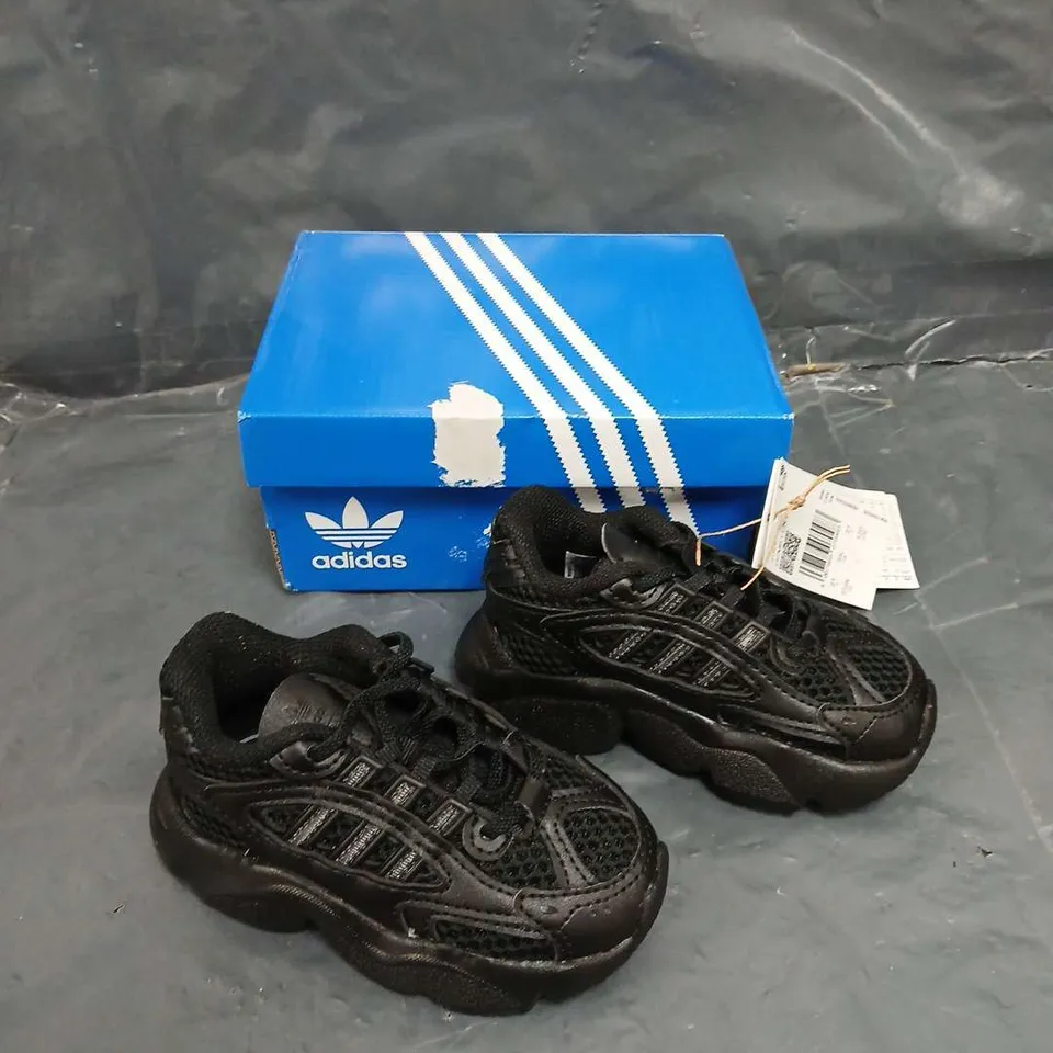  ADIDAS ORIGINALS INFANT UNISEX OZMILLEN ELASTIC TRAINERS - BLACK - UK 5K