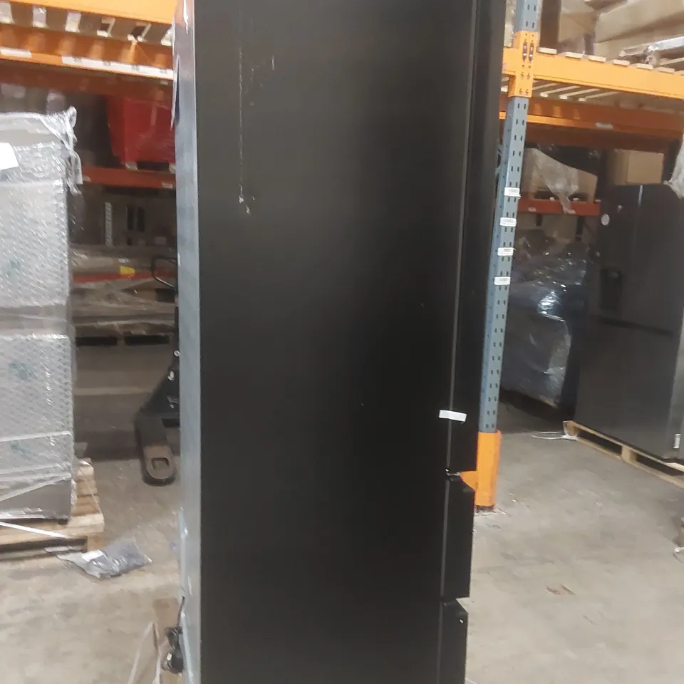 HISENSE PUREFLAT SLIM RF632N4WFE FRIDGE FREEZER - BLACK STAINLESS STEEL