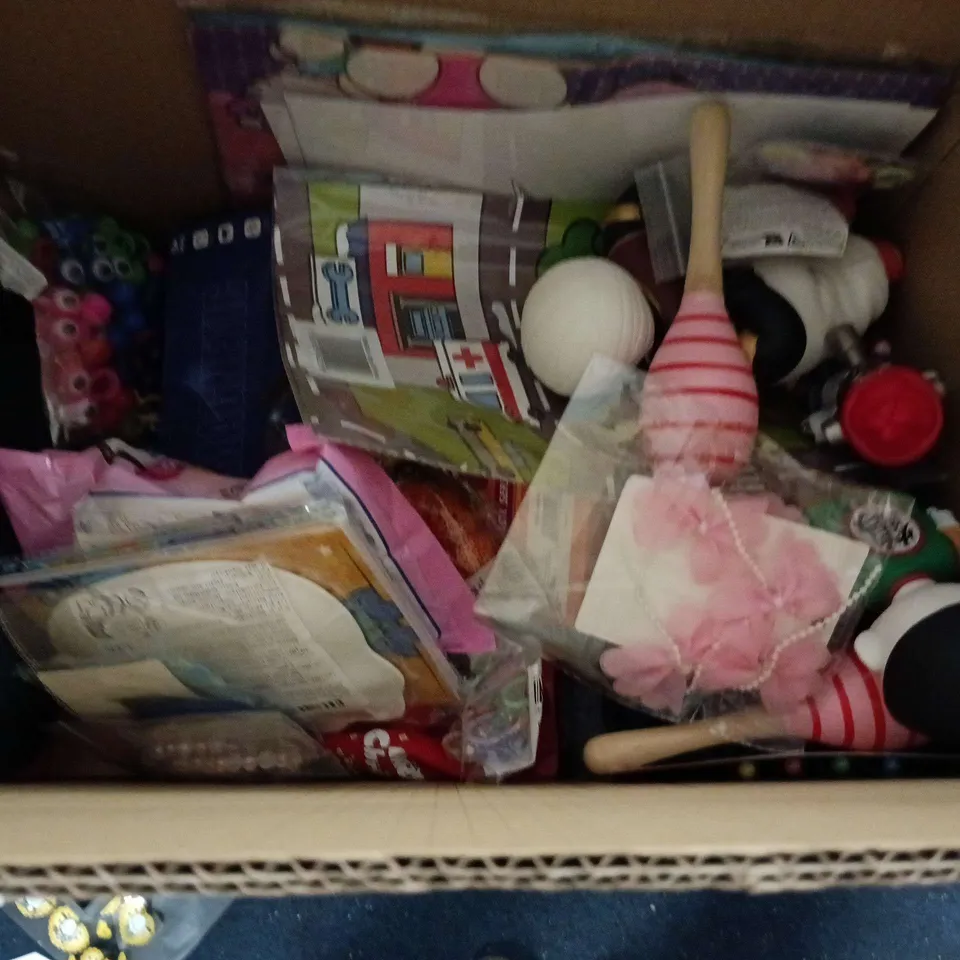 ASSORTED CHILDREN'S TOY BUNDLE: PLUSH MOUSE, MAGNETIC GAME, TOY TRUCKS & FOOTPRINT KIT