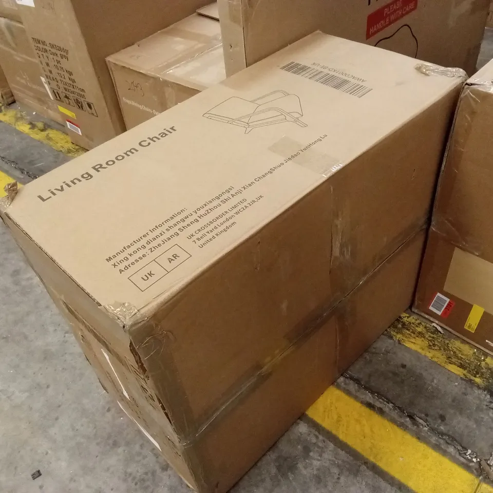 BOXED LIVING ROOM ACCENT CHAIR 