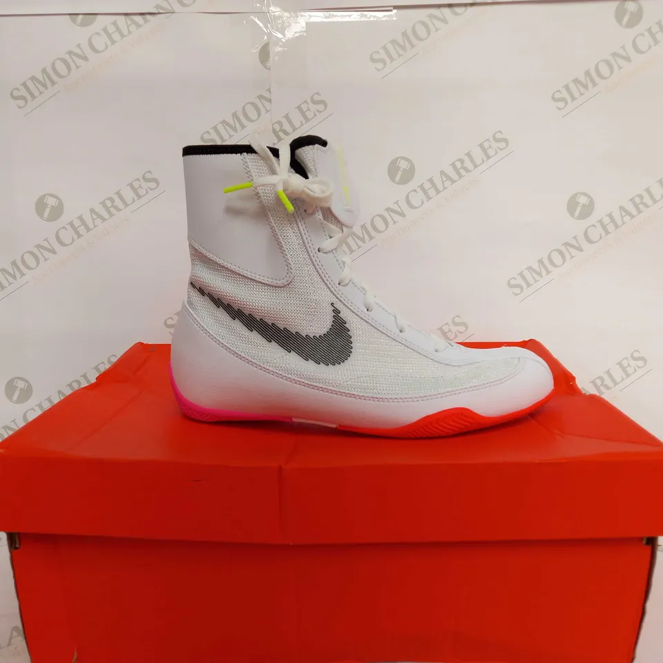 NIKE MACHOMAI SE BOXING SHOES - UK 5.5