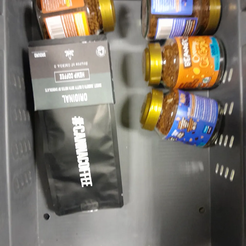 APPROXIMATELY 10 ASSORTED FOOD & DRINK PRODUCTS TO INCLUDE BEANIES COFFEE, HEMP COFFEE, TWININGS TEA ETC  