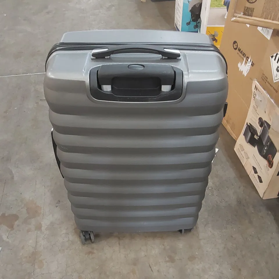 BOXED ROCK BERLIN LARGE HARDSHELL SUITCASE - CHARCOAL 