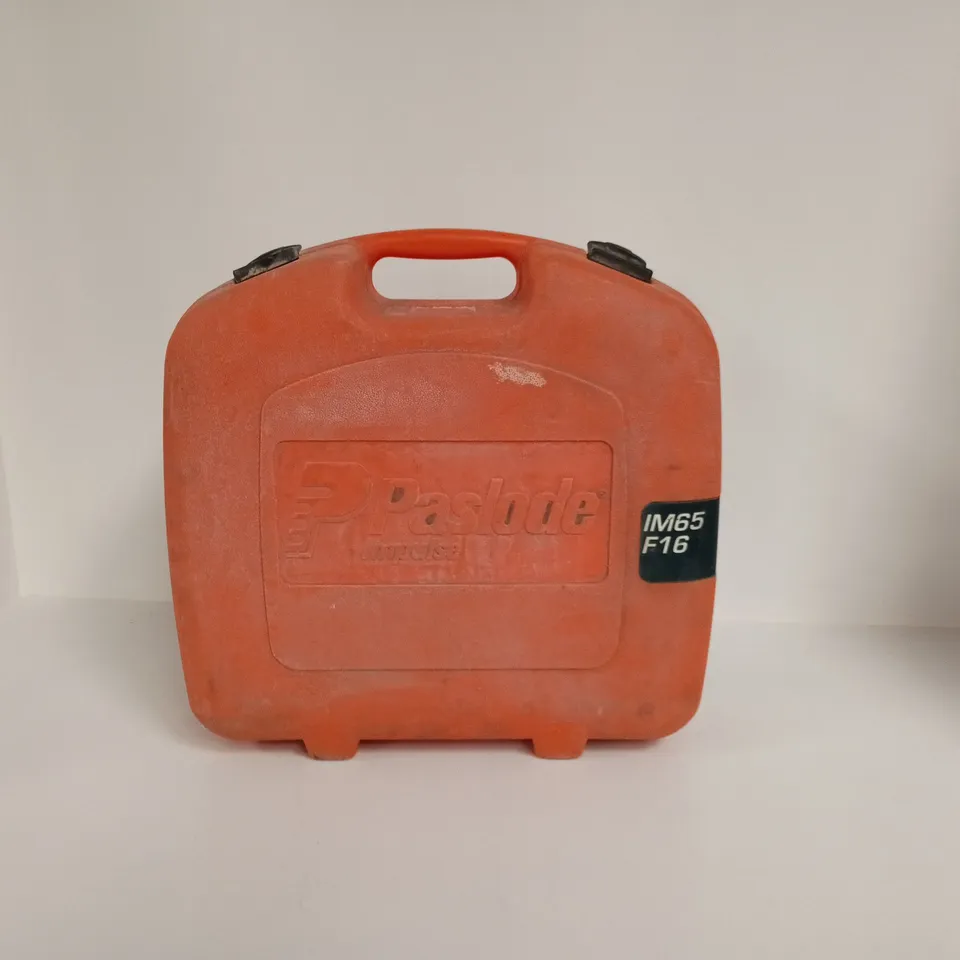 PASLODE IMPULSE IM65 F16 FINISH NAILER IN CARRY CASE
