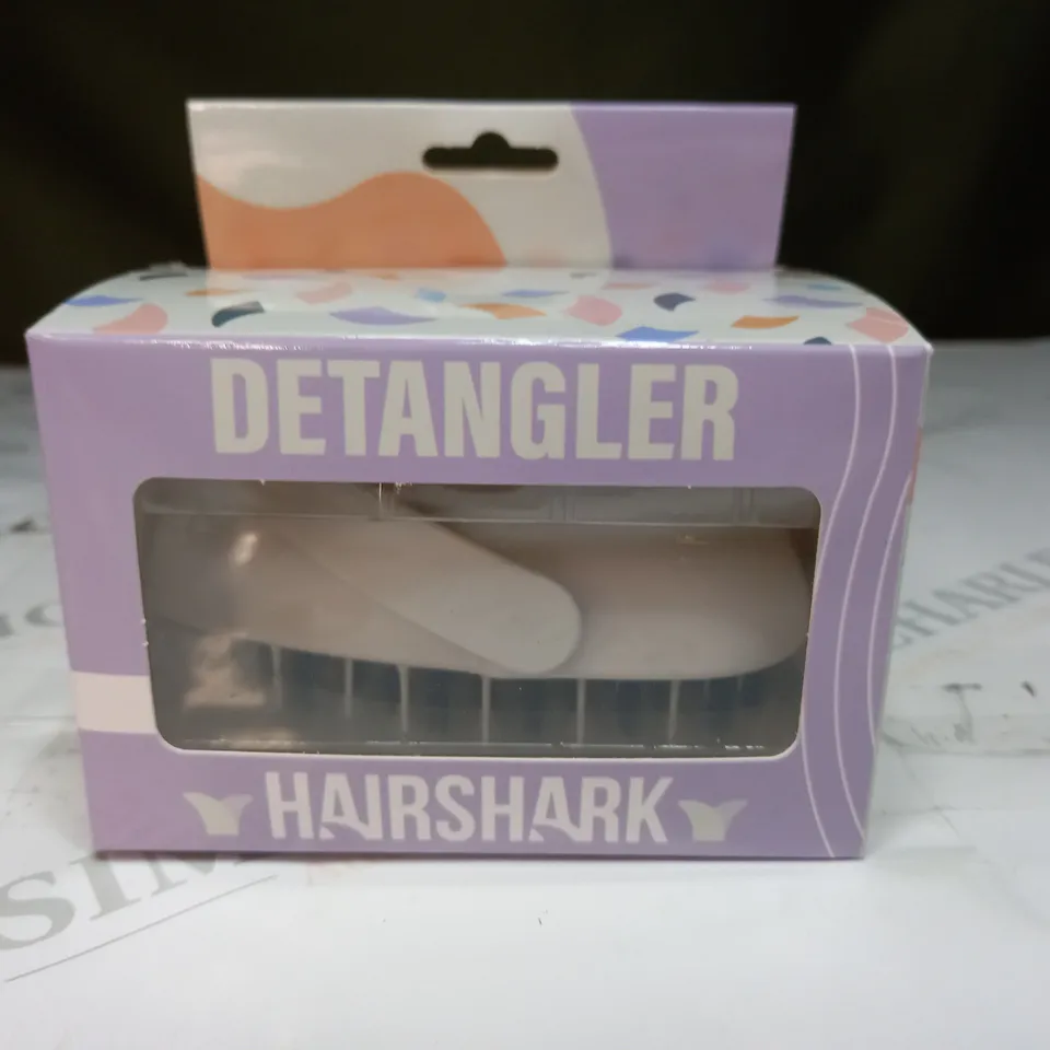 BOXED HAIRSHARK DETANGLER IN GREY