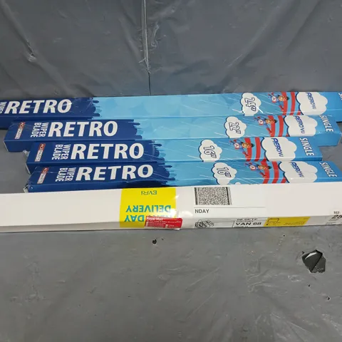 APPROXIMATELY 5 WINDSCREEN WIPERS
