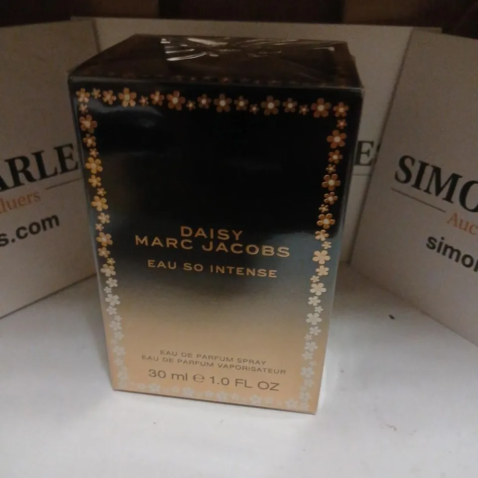 BOXED AND SEALED DAISY MARC JACOBS EAU SO INTENSE EAU DE PARFUM 30ML