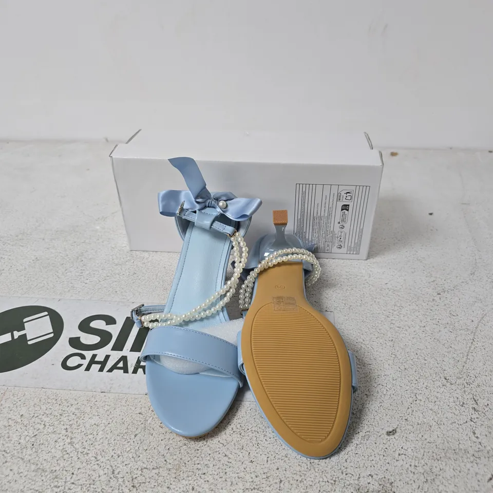 LIGHT BLUE WOMEN'S HEELED SANDAL WITH BOW AND PEARL-STRAP DETAIL – BOXED - SIZE EUR 40
