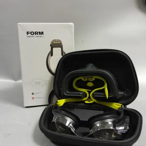 BOXED FORM SMART SWIM 2 REAL-TIME METRICS GOGGLES