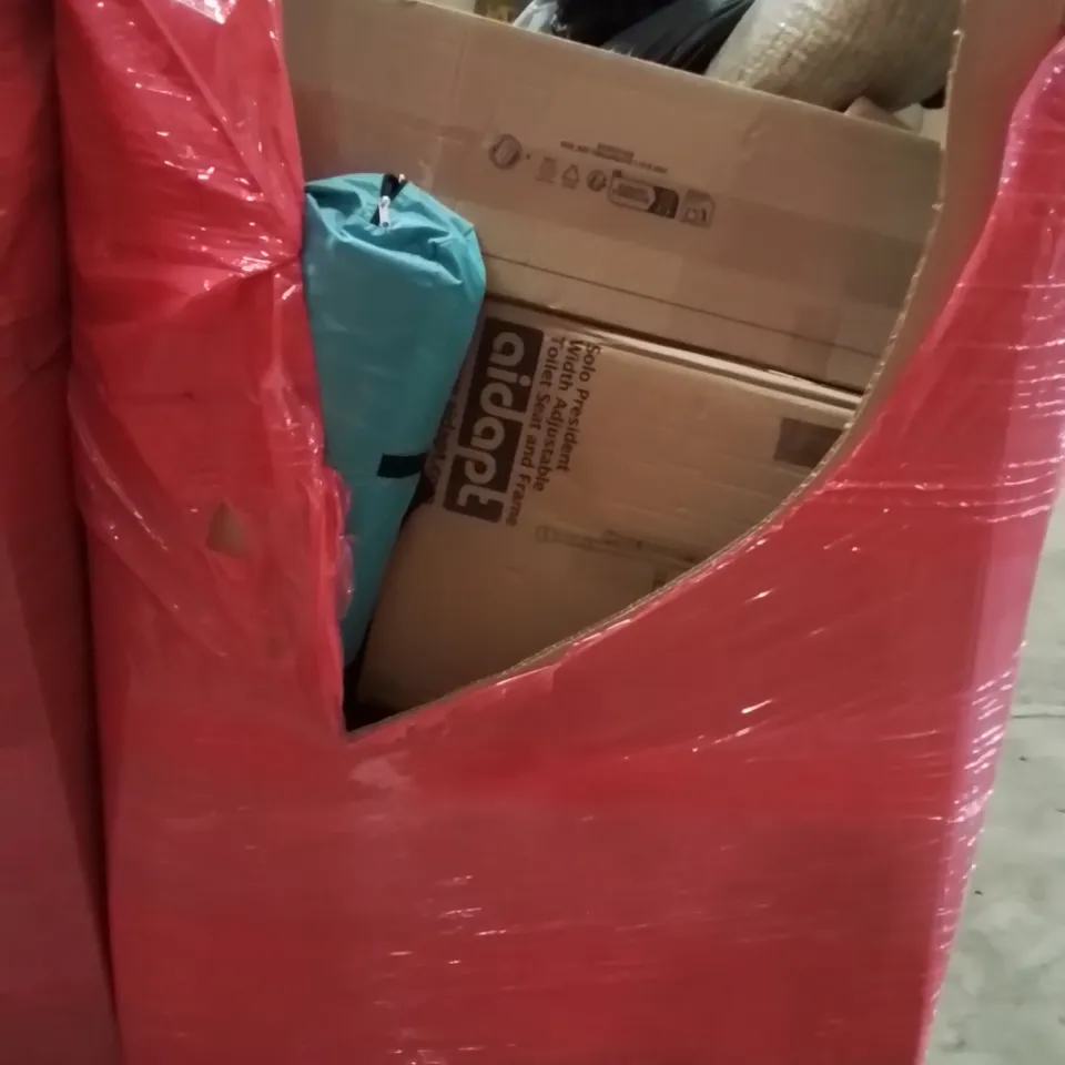 PALLET CONTAINING VARIOUS ASSORTED BOXED HOUSEHOLD ITEMS TO INCLUDE: TOILET SEAT AID, AREA RUG, PLAYMAT, CAMPING CHAIR AND LOTS MORE UNMARKED BOXED ITEMS 
