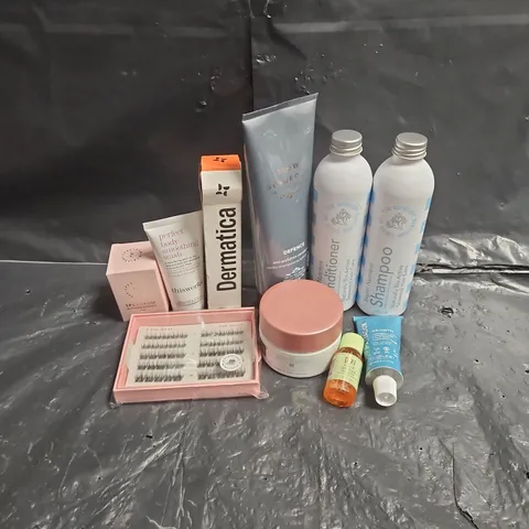 APPROXIMATEY 20 ASSORTED HEALTH AND BEAUTY PRODUCTS TO INCLUDE - GROW GORGEOUS DEFENCE CONDITIONER - RITUALS SUGAR BODY POLISH - LOLA'S LASHES FALSE LASH CLUSTERS - ETC