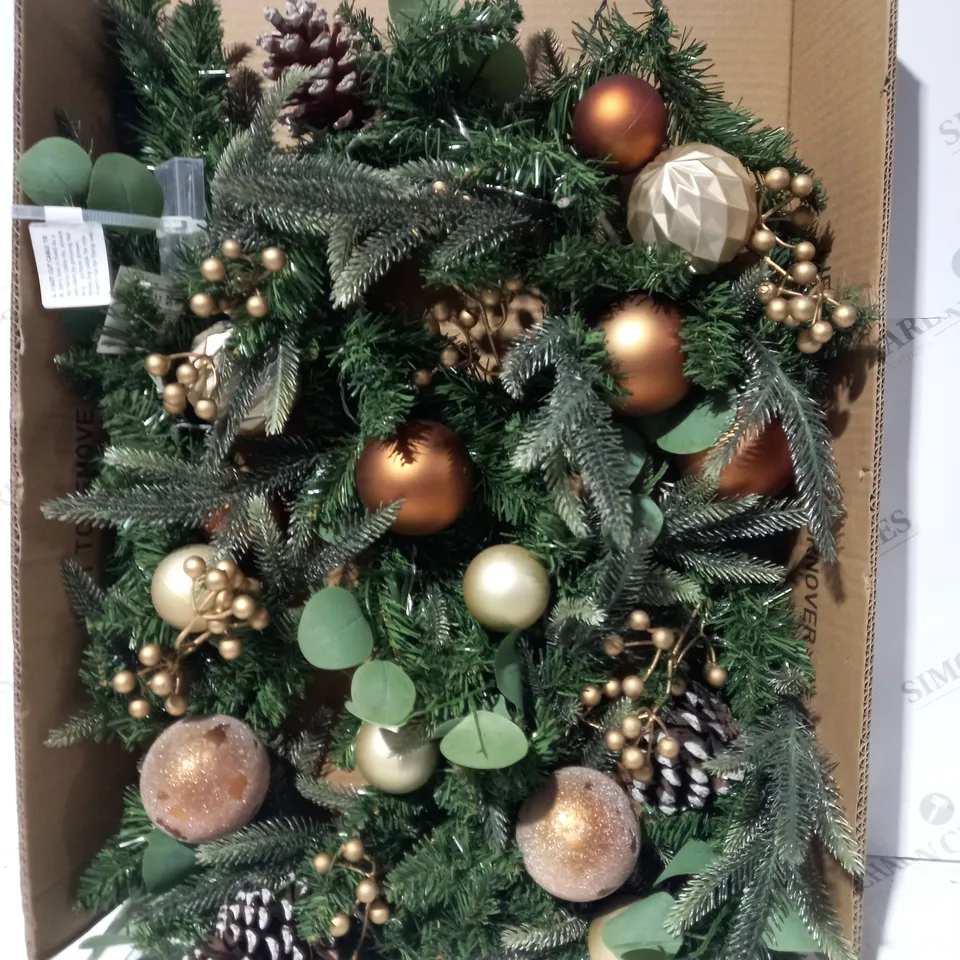 9FT COPPER AND GOLD PRE-LIT GARLAND  RRP £45.99