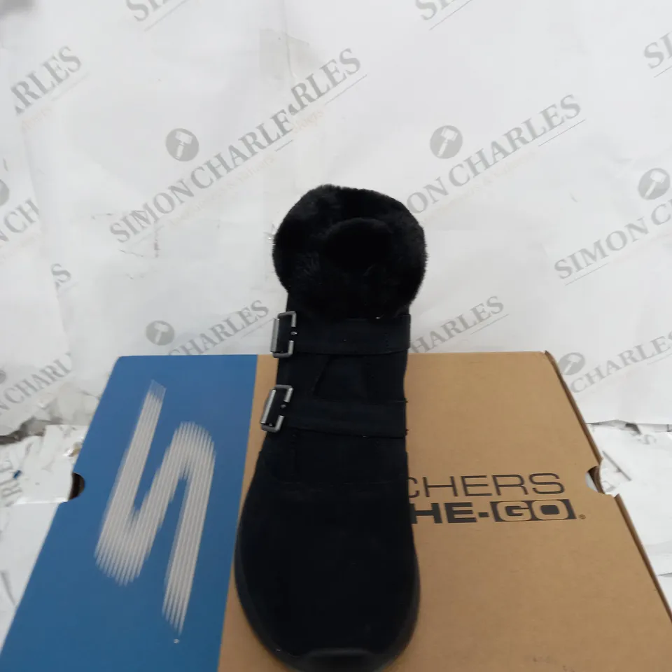 SKECHERS BLACK WINTER ON THE GO BOOTS, BLACK - SIZE 7 