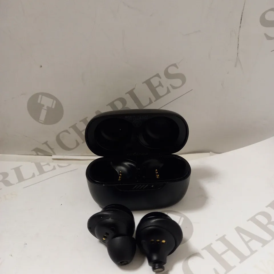 JBL WIRELESS EARBUDS AND CHARGING CASE, IN BLACK