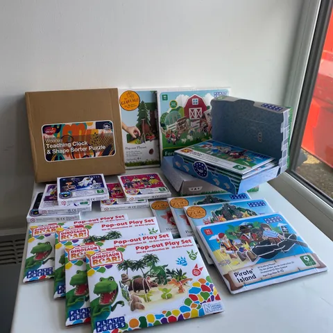 BOX OF APPROXIMATELY 28 ASSORTED BRAND NEW ITEMS TO INCLUDE: WOODEN TEACHING CLOCK, POP-OUT PLAY SETS, RESCUE TEAM 3D BUILDING PLAY SET ETC