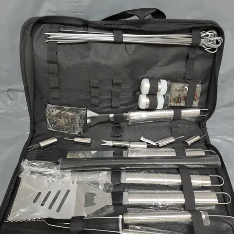 BBQ COOKWARE SET WITH CARRY CASE 