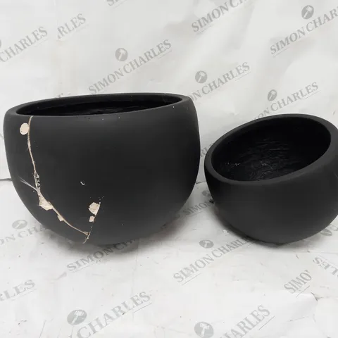OUTLET K BY KELLY HOPPEN SET OF 2 OUTDOOR ANGLED PLANT POTS