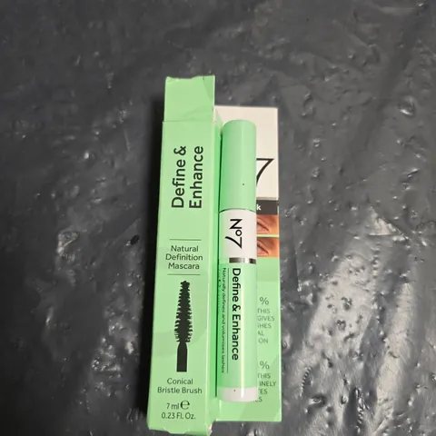 NO7 DEFINE & ENHANCE MASCARA – NATURAL DEFINITION, 7 ML, GREEN PACKAGING - BLACK