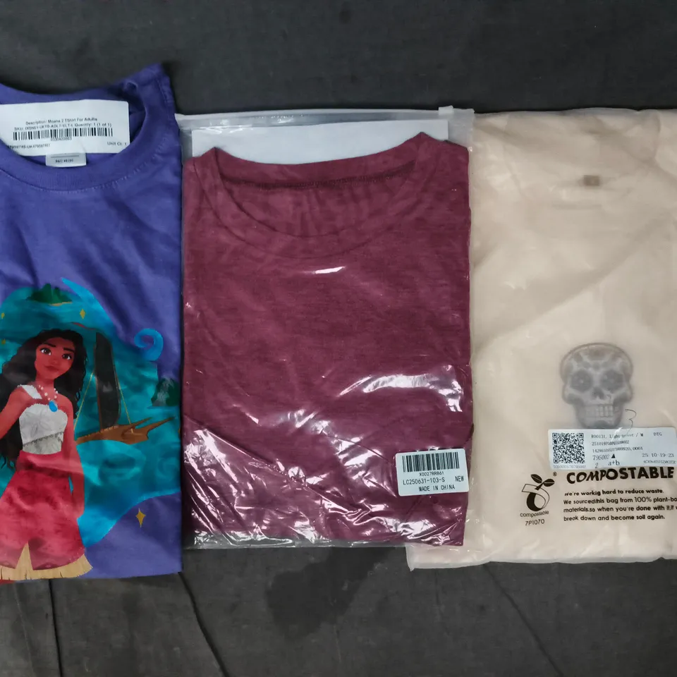 APPROXIMATELY 20 ASSORTED CLOTHING AND FASHION PRODUCTS IN VARIOUS STYLES AND SIZES - COLLECTION ONLY