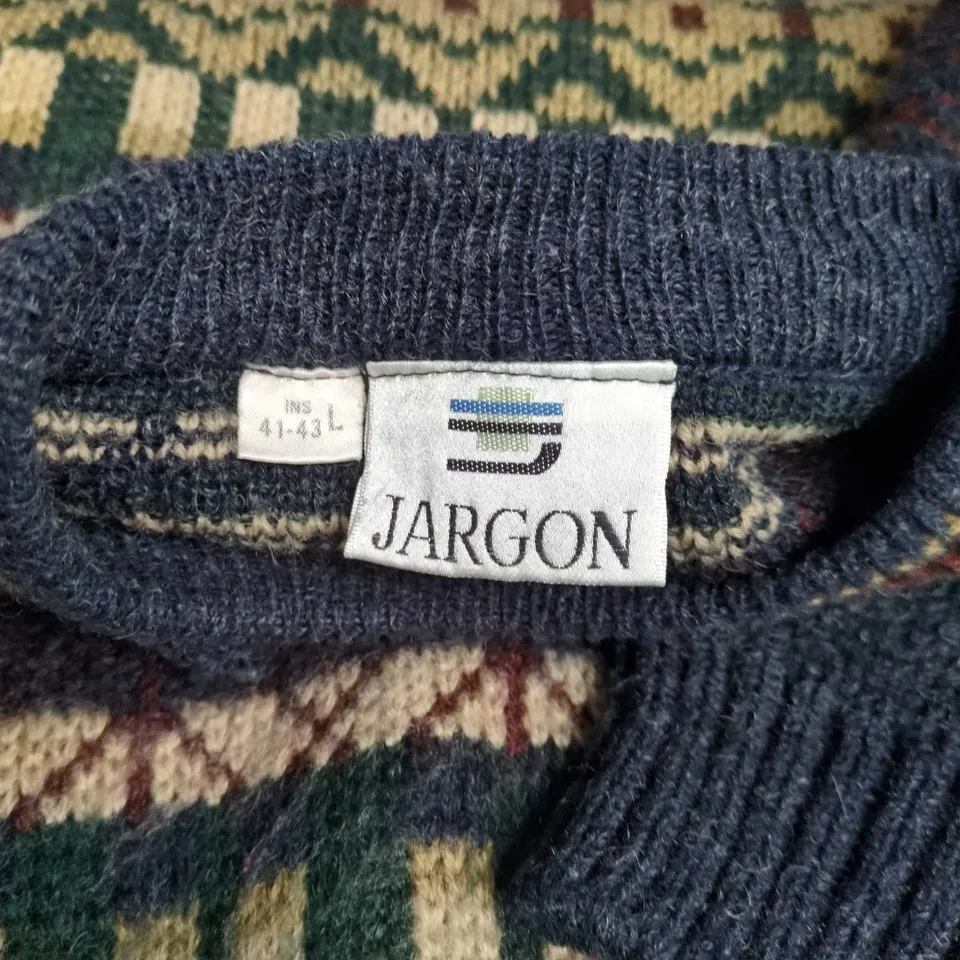 JARGON KNIT SWEATER – NAVY GEOMETRIC FAIRISLE PATTERN, UK L
