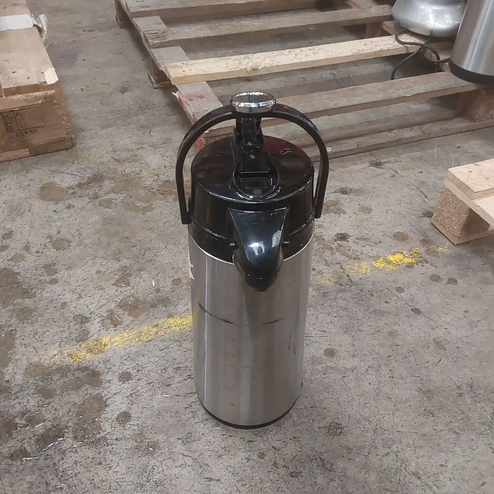COMMERCIAL AIRPOT