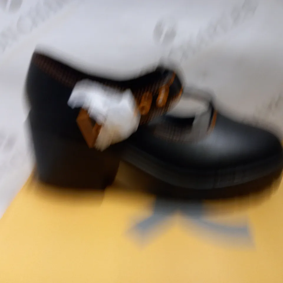 KOI VEGAN TOZO ORANGE STITCH MARY JANES - SIZE 3