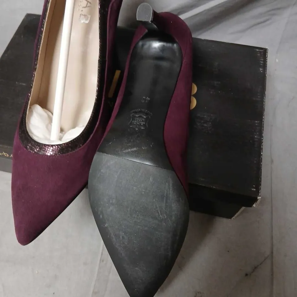 ELIA B LONDON DIANA BURGUNDY SUEDE HIGH HEELS – UK 7 (EU 40)