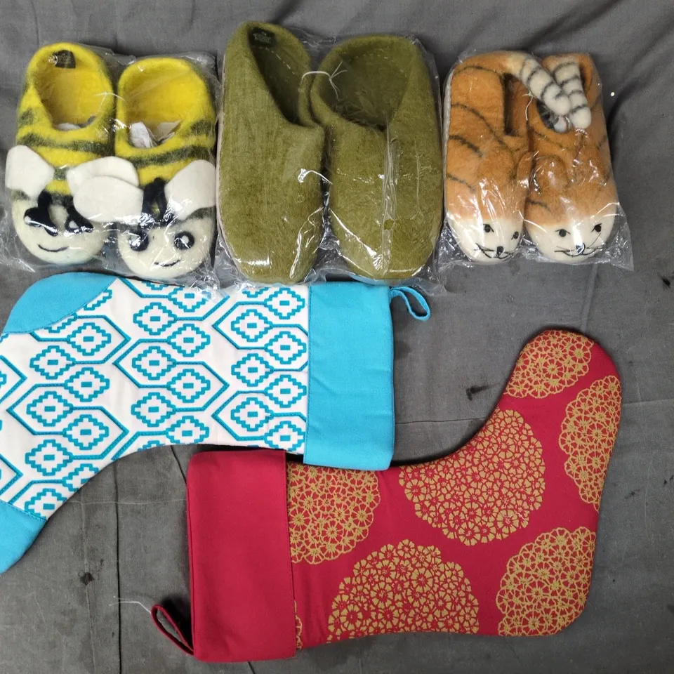 APPROXIMATELY 20 ASSORTED FOOTWEAR ITEMS IN VARIOUS STYLES AND SIZES - COLLECTION ONLY