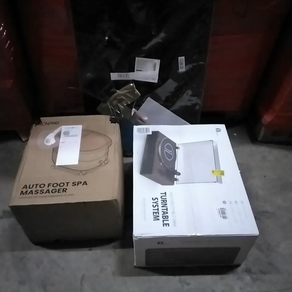 PALLET OF HOUSEHOLD ITEMS TO INCLUDE AUTO FOOT SPA MASSAGER, TURNTABLE SYSTEM, JIGSAW BOARD AND OTHER ASSORTED ITEMS...