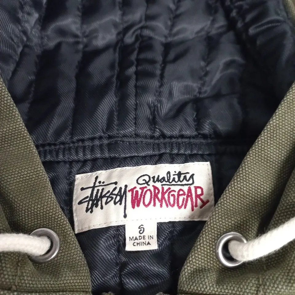 STUSSY QUALITY WORK GEAR HOODIE JACKET – OLIVE, UK S