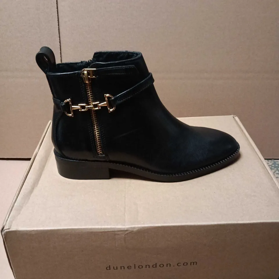 BOXED PAIR OF DUNE PARKLYN BLACK LEATHER SNAFFLE TRIM BOOTS - 3