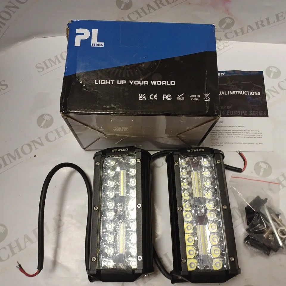 BOXED WOWLED SET OF TWO 10-12VOLT OUTDOOR LAMPS