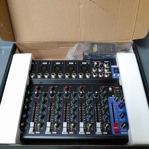 7 CHANNEL PROFESSIONAL MIXER