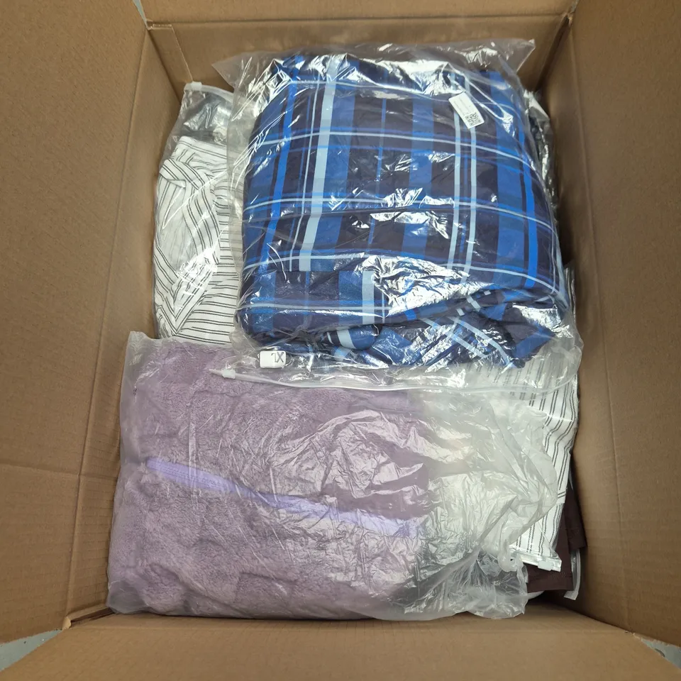 BOX OF APPROXIMATELY 25 ASSORTED CLOTHING ITEMS IN VARIOUS STYLES , COLOURS AND SIZES 