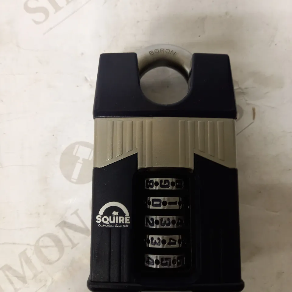 SQUIRE HENRY WARRIOR 5 WHEEL CLOSED SHACKLE COMBINATION PADLOCK, 65 MM