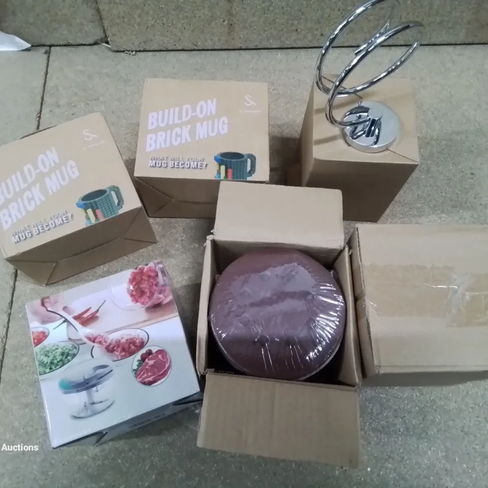 APPROXIMATELY 6 BRAND NEW BOXED ITEMS.