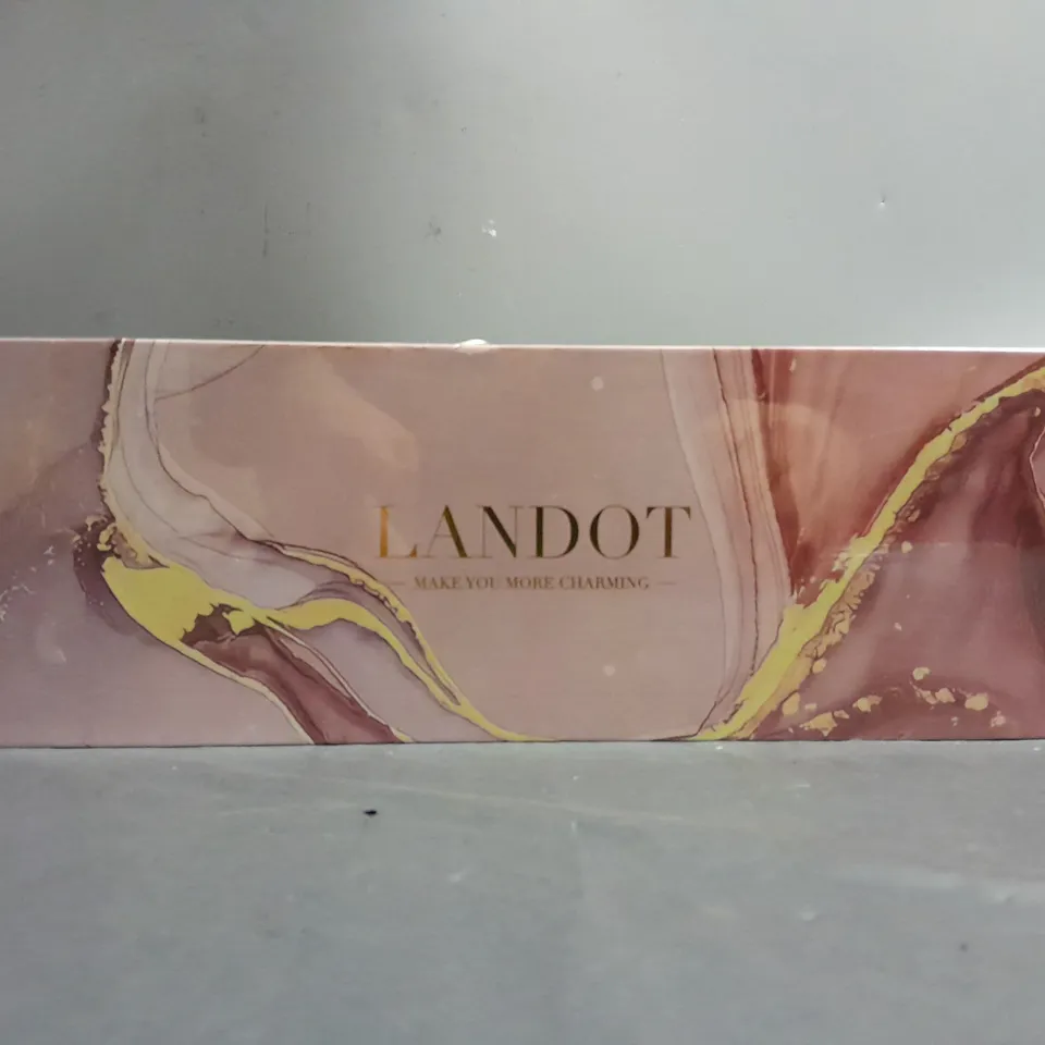 SEALED LANDOT HAIR STRAIGHTENER 