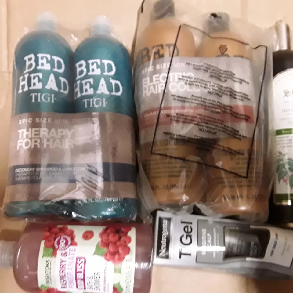 BOX TO CONGAIN AN ASSORTMENT OF SHOWER PRODUCTS, SHAMPOO, CONITIONERS AND SHOWER GELL ECT 