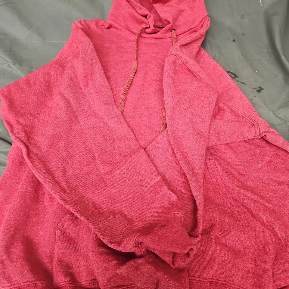 BOX OF ASSORTED HOODIES IN LARGE 